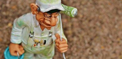 ceramic figure of a painter