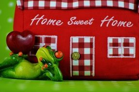 Home sweet home and ceramoc frog drawing