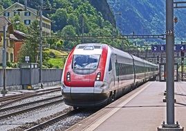 high-speed train Milan-Zurich