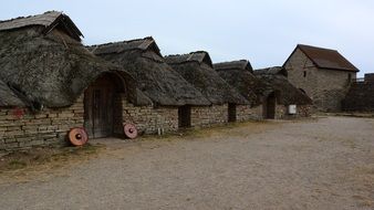 long houses in eketorp