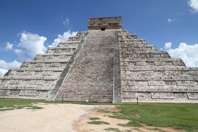 the aztecs Mexico Pyramid