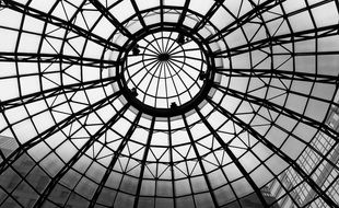 Black and white photo of the building in Philadelphia