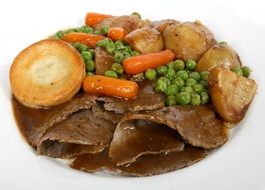 beef with vegetables british dinner