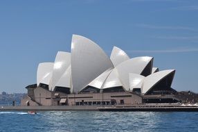 sydney opera house at the daytime