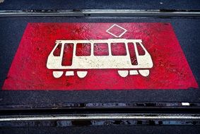 warning sign about tram traffic