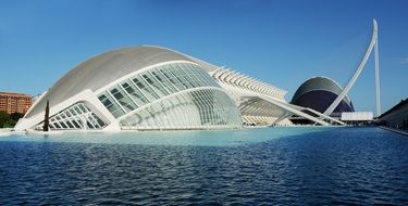 building on the water in valencia