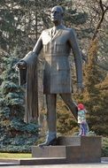 Statue Charles De Gaulle