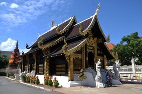 buddhist temple in chiang mai