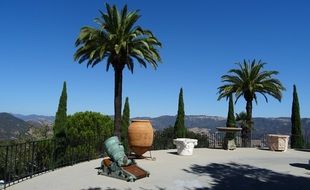 playground with palm trees near Hearst Castle