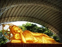 sleeping golden Buddha Bangkok