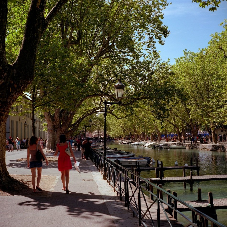 beautiful women on the promenade in the French city of Annecy