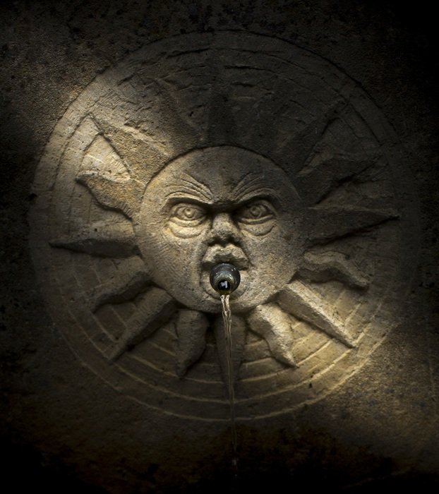 Source Cano monument