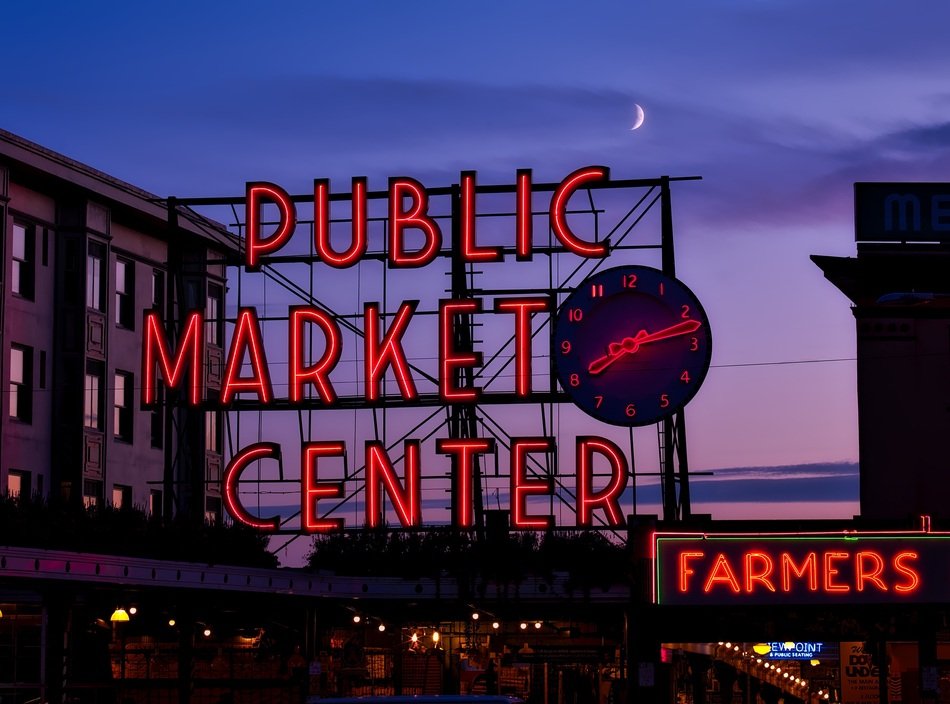 neon sign in washington at night