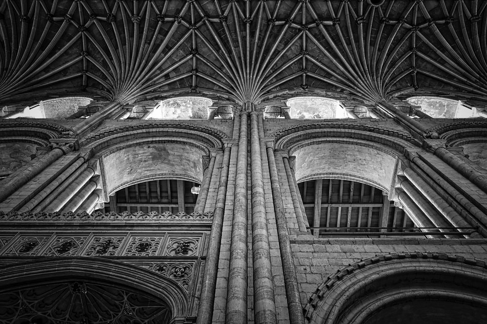 Black and white photo of Norwich cathedral