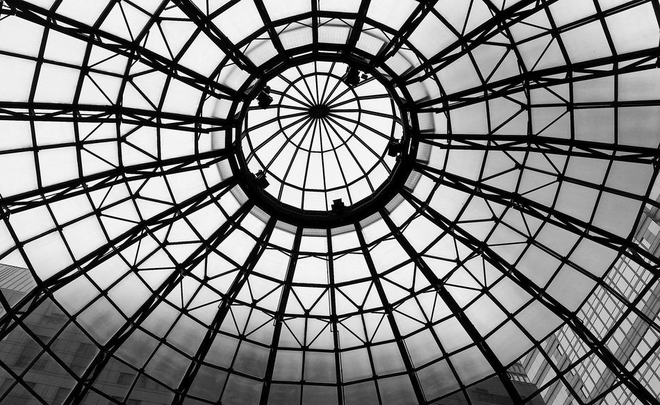 Black and white photo of the building in Philadelphia