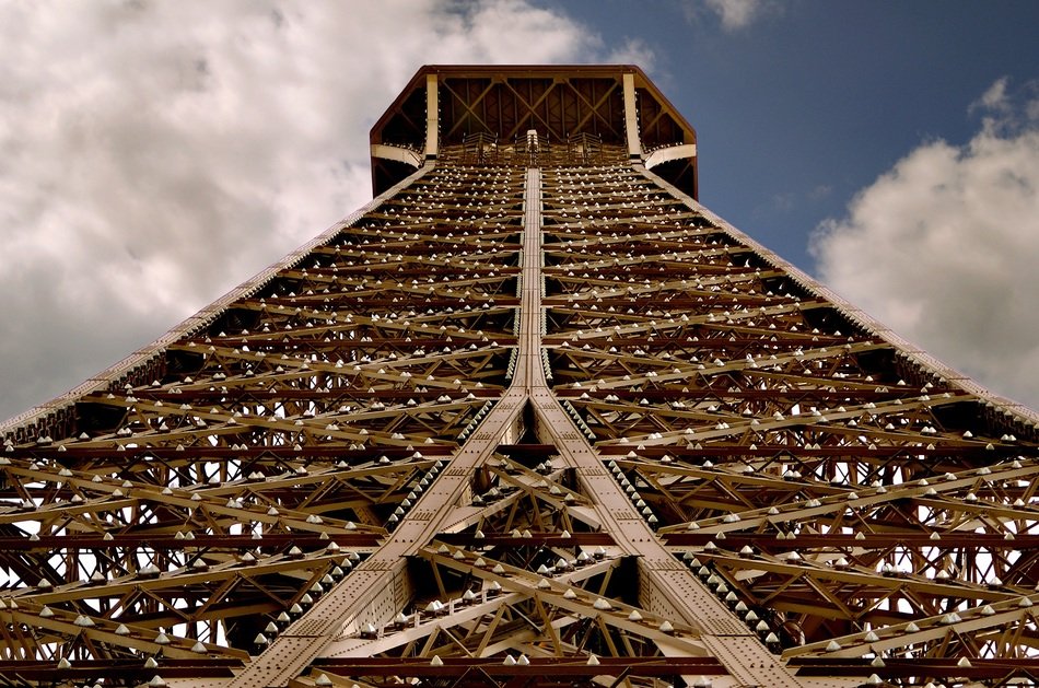 Eiffel tower top