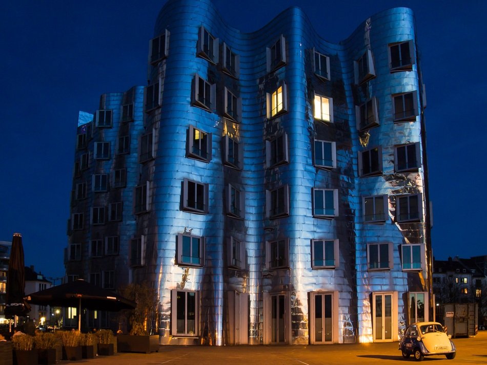 building in düsseldorf