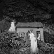 horror based on the author hellaren