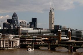 Architecture in London Thames