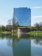 Maritime Hotel mirroring Ulm