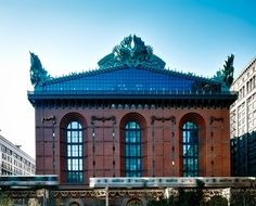 library building facade in chicago