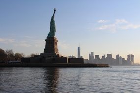 statue of liberty near the water