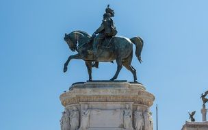 monument to vittorio emanuele II in Rome