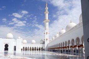 snow-white Sheikh Zayed mosque