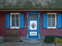traditional house with thatched roof in Ahrenshoop