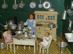 children's play kitchen