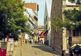 shopping street in canada