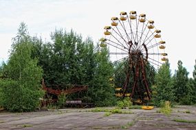 abandoned theme park