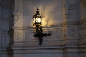 The light of a Lantern at city Hall