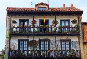 balcony flower decoration