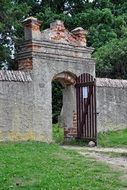 brick entrance to the cemetery in Mellentin