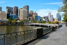 panoramic view of the promenade in melbourne on a sunny day