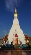 the temple Wat Phra That Choeng Chum