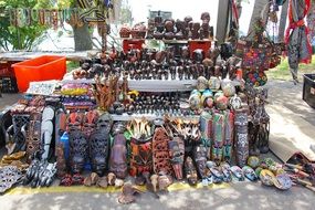 crafts of african market