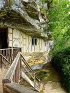 Cliff Rock Exterior House