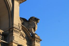 Statue of the lion in France