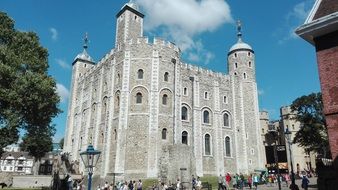 middle ages castle in london