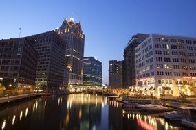 Milwaukee River City