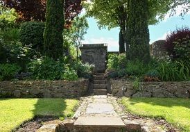 ruins in the Park of London