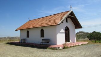 orthodox chapel in ayios ioannis