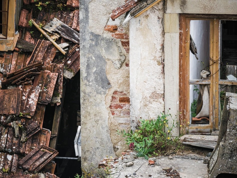 forgotten old abandoned building