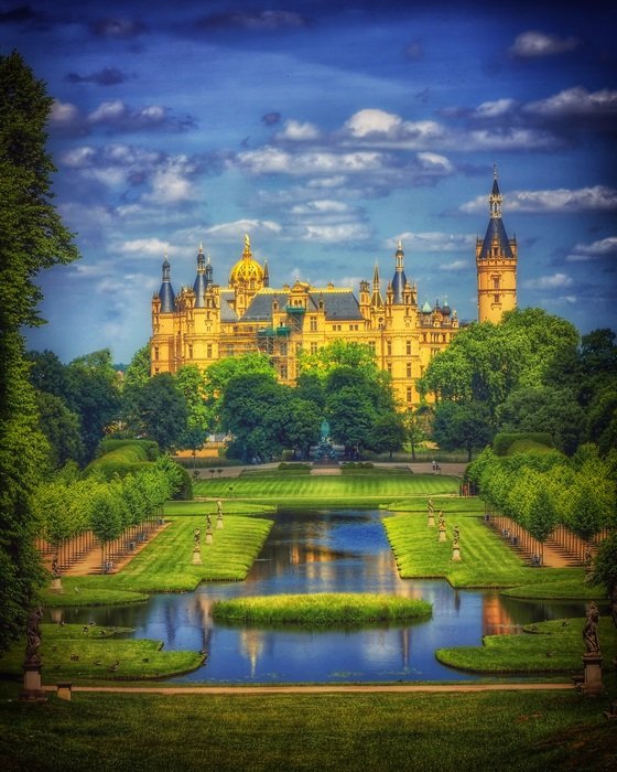 Schwerin castle as a colorful painting
