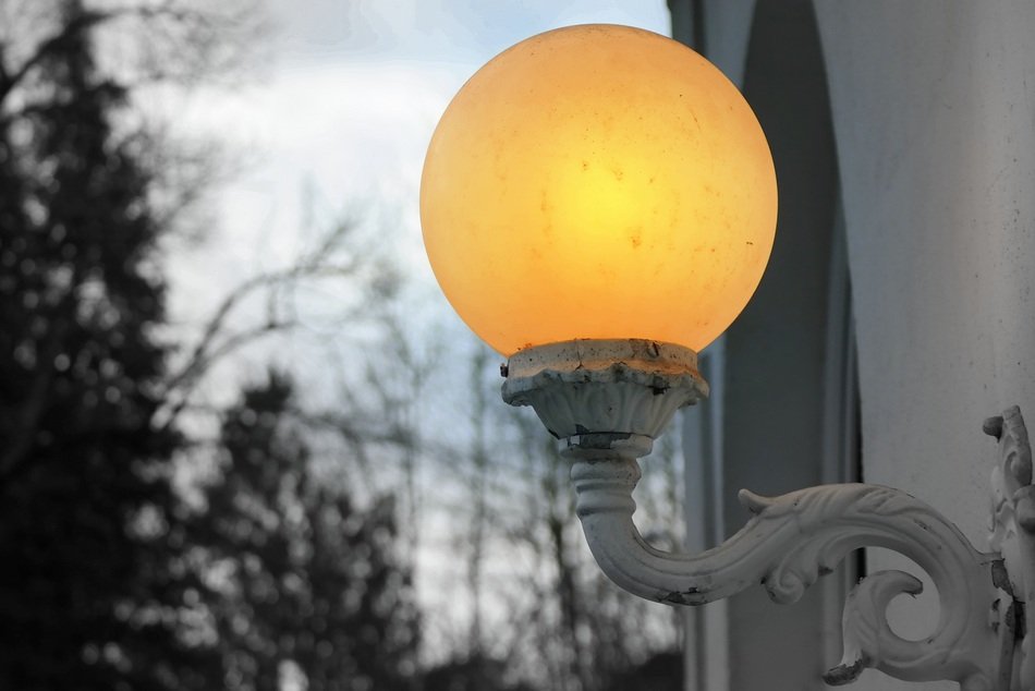 yellow round lantern