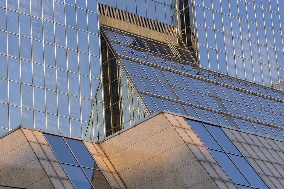 Picture of the Glass Building
