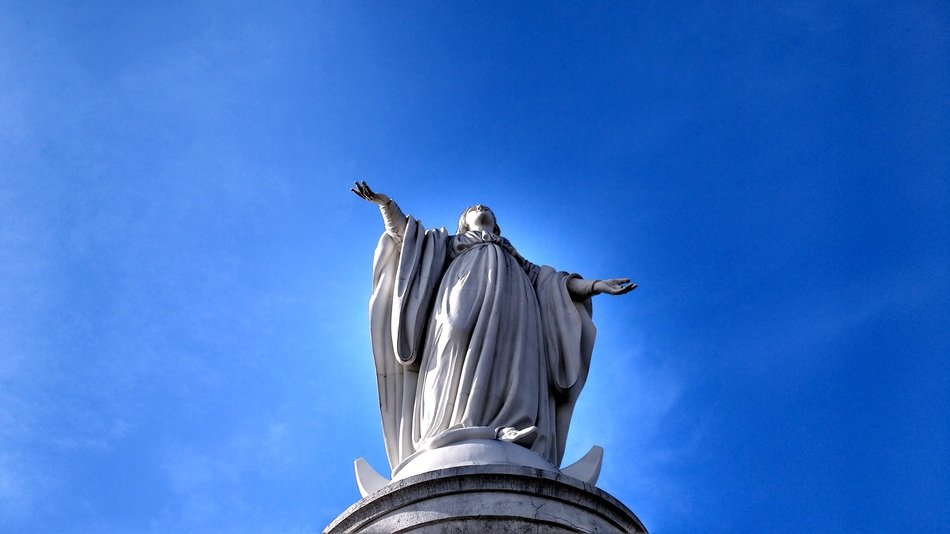 statue of blessed Virgin Mary