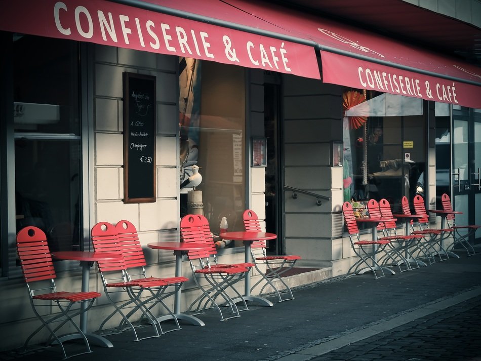 outdoor cafe in dusseldorf